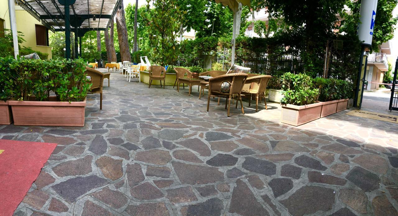 Hotel K2 Cervia 3 Stelle Sup Εξωτερικό φωτογραφία